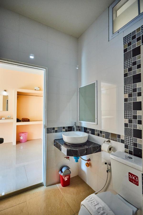Chambre Double - Vue sur Piscine