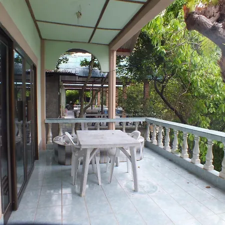 Queen Resort Koh Tao-2